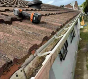 Gutter Repair vs. Replacement: The Ultimate Homeowner’s Guide